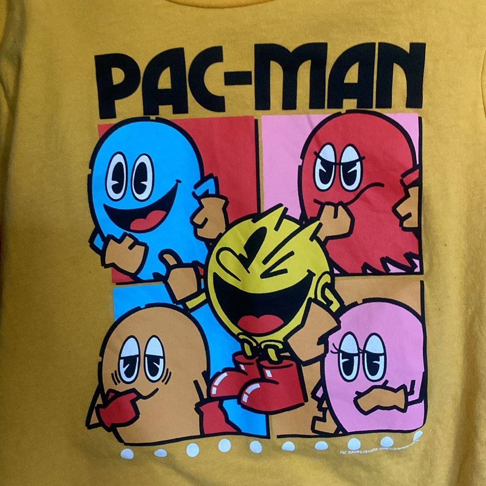 Gap long sleeve 80’s themed shirts. Back to the Future & Pac-Man - Picture 6 of 6